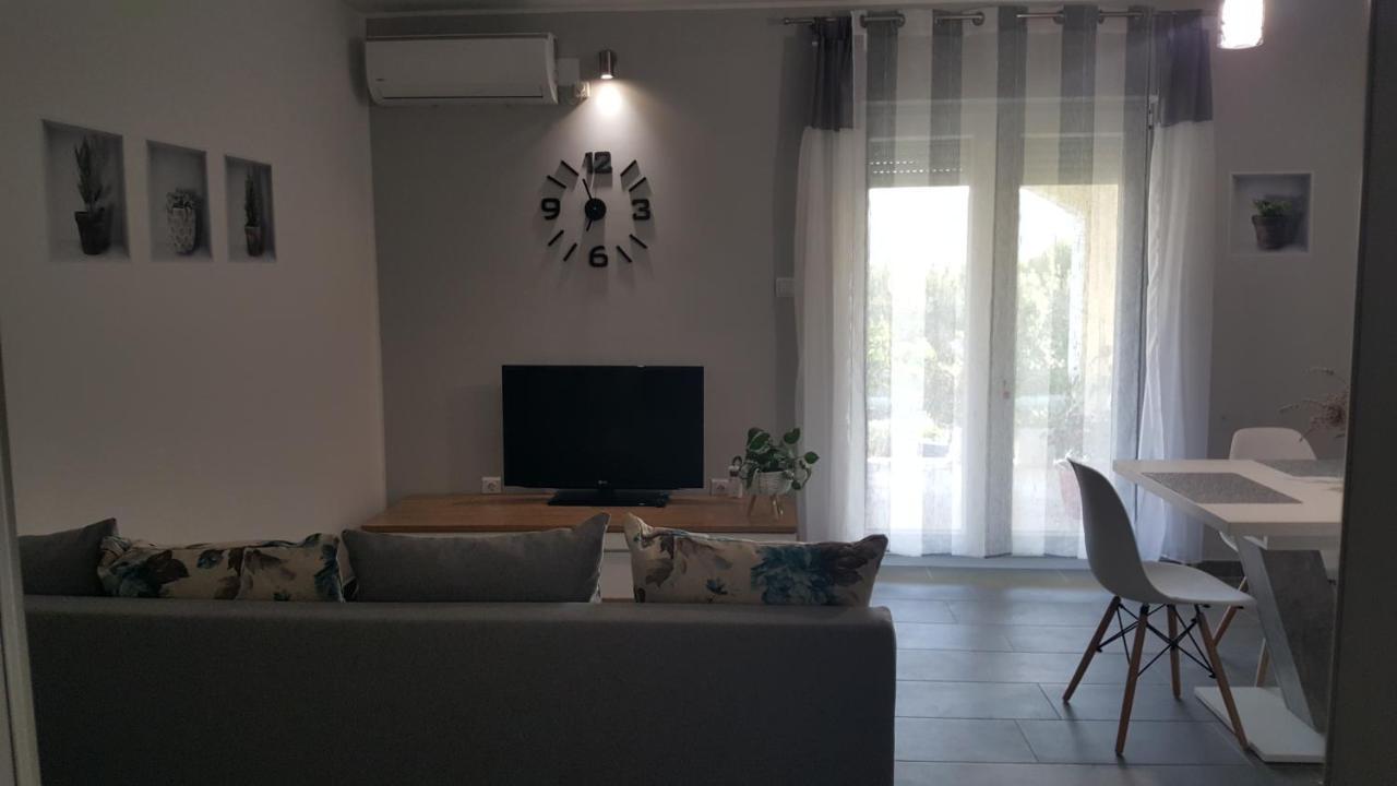 Andela Home - Krka Waterfalls Lozovac Extérieur photo