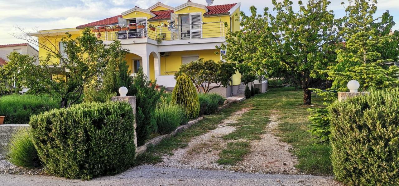 Andela Home - Krka Waterfalls Lozovac Extérieur photo