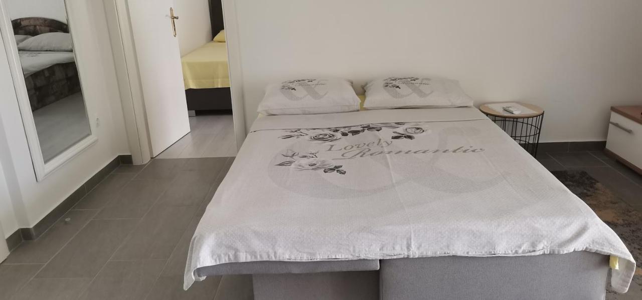 Andela Home - Krka Waterfalls Lozovac Extérieur photo