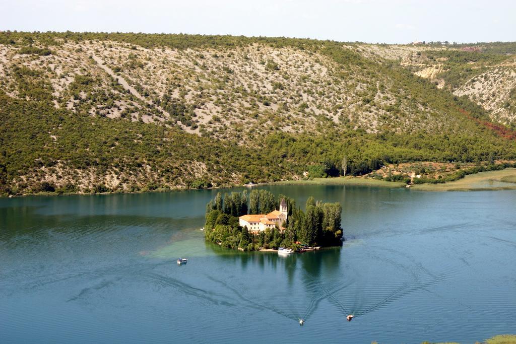 Andela Home - Krka Waterfalls Lozovac Extérieur photo